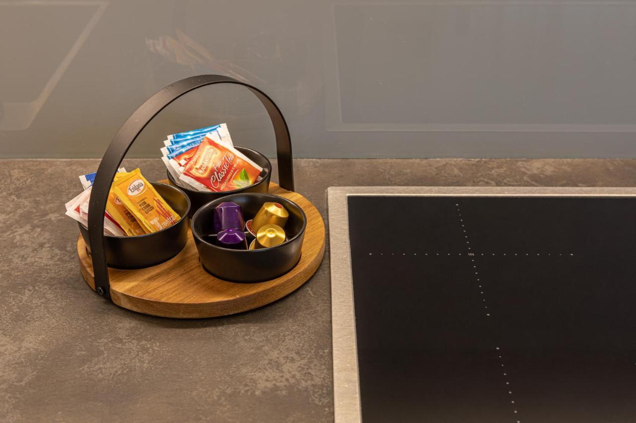 Beplace Garibaldi Suites Milan Exterior photo