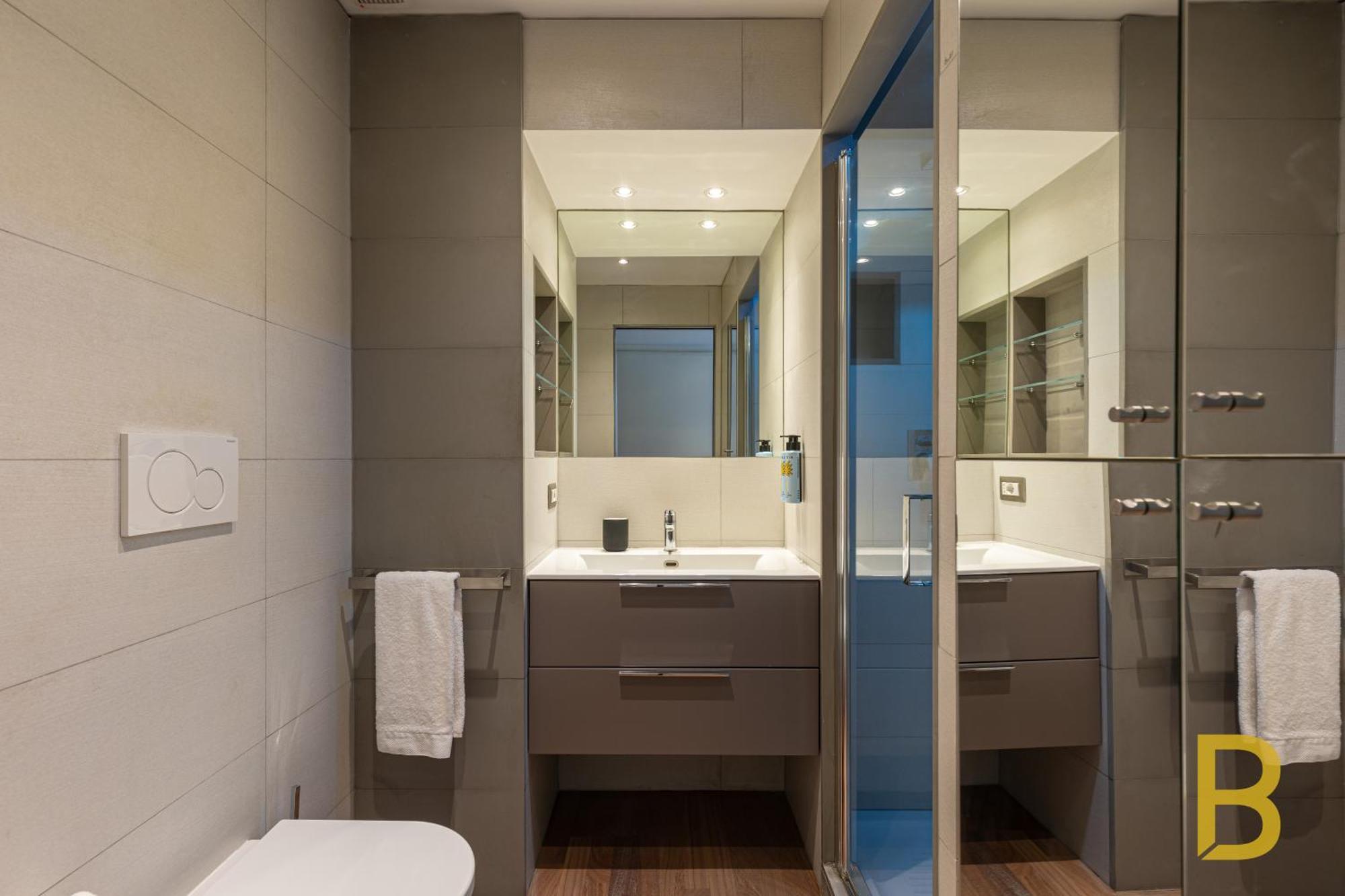 Beplace Garibaldi Suites Milan Exterior photo